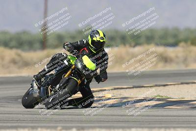 media/Oct-13-2025-Moto Forza (Mon) [[a66d839500]]/3-B Group/Session 3 (Turn 16)/